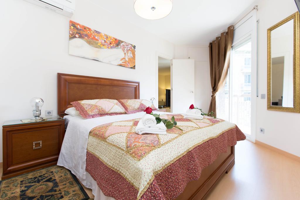 Stay Barcelona Central Apartments Екстер'єр фото