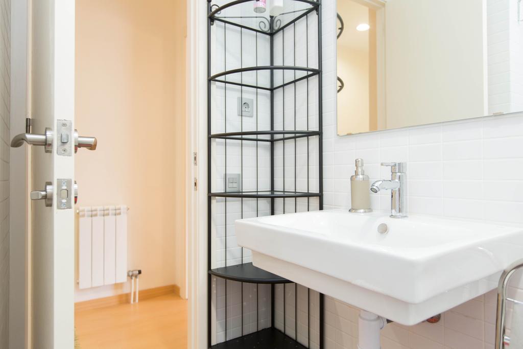 Stay Barcelona Central Apartments Екстер'єр фото