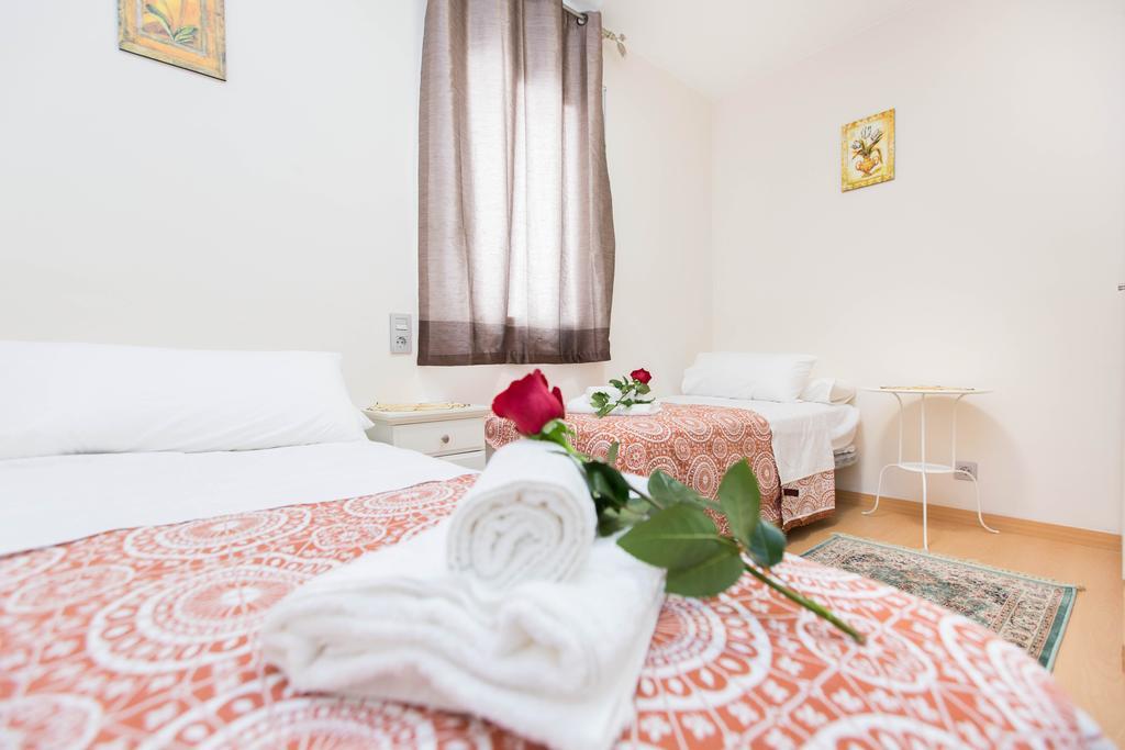 Stay Barcelona Central Apartments Екстер'єр фото